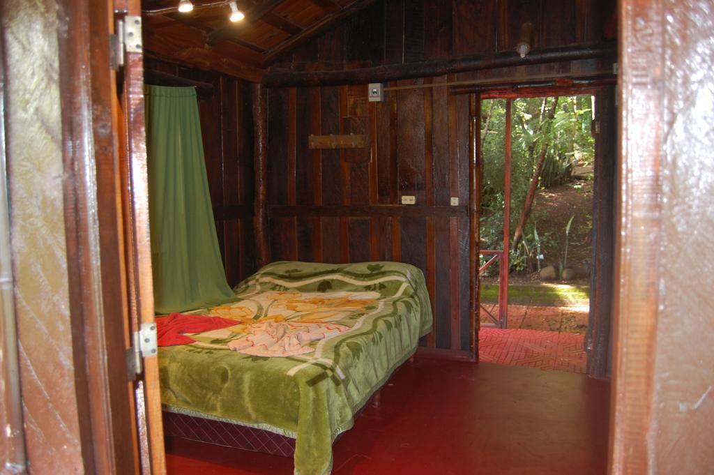 Panambi Lodge B&B ปูแอร์โตอีกวาซู ภายนอก รูปภาพ